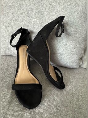 Gianni Bini Black Suede Wedge Sandals with Ankle Strap